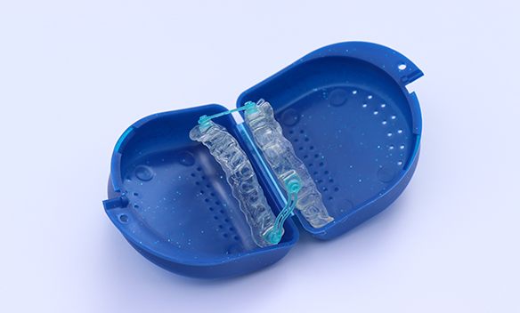 Oral sleep appliance in storage case